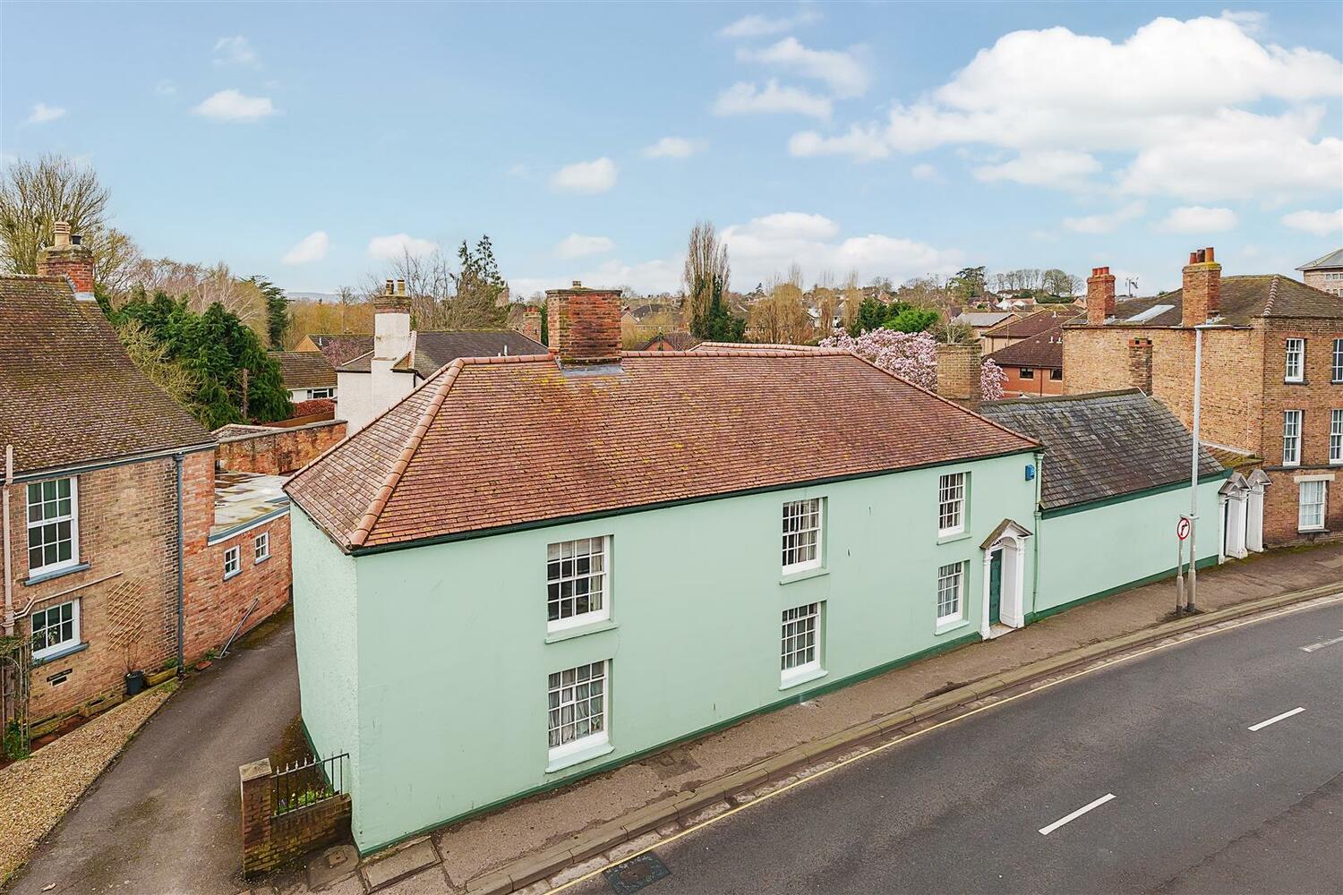 Upper High Street, Taunton