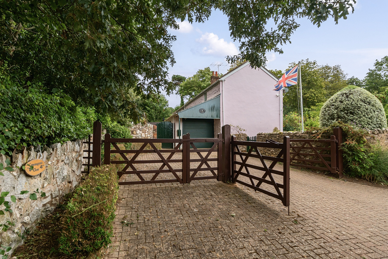 Canonsgrove Close, Trull