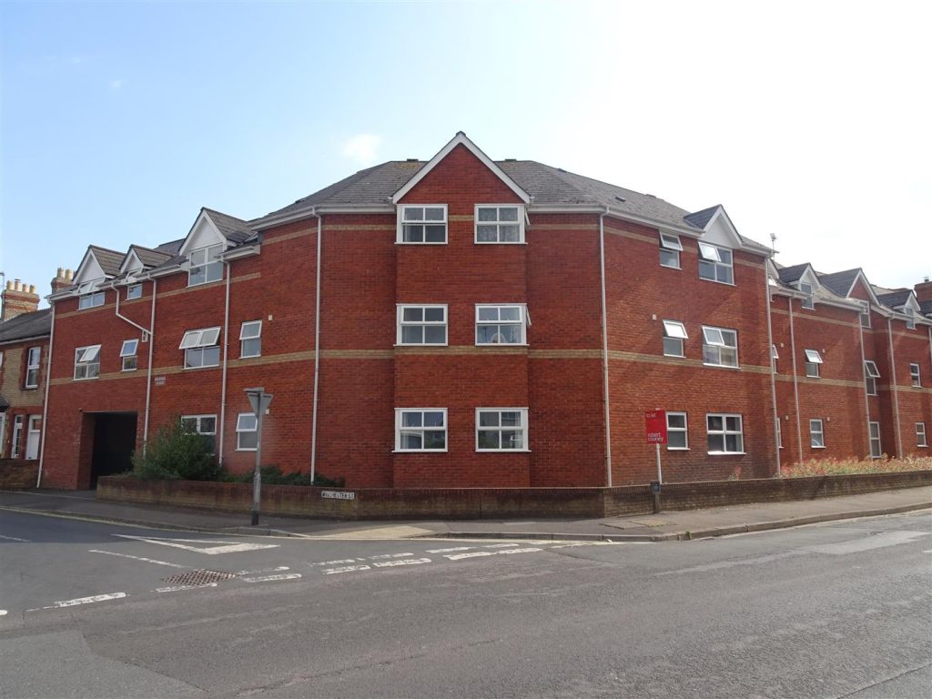 Milford Place, Winchester Street