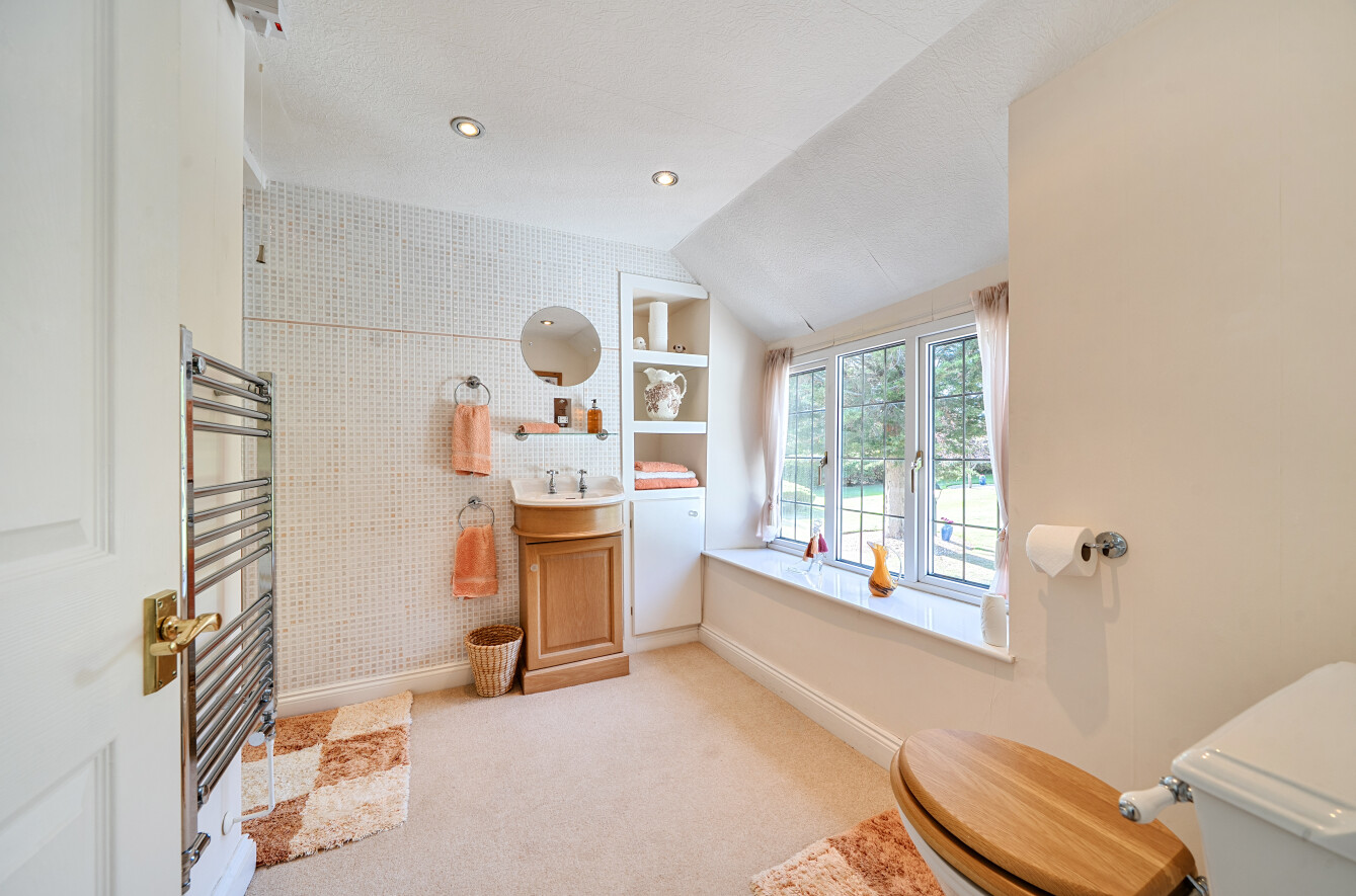 Chelston, Wellington, 5 Acres