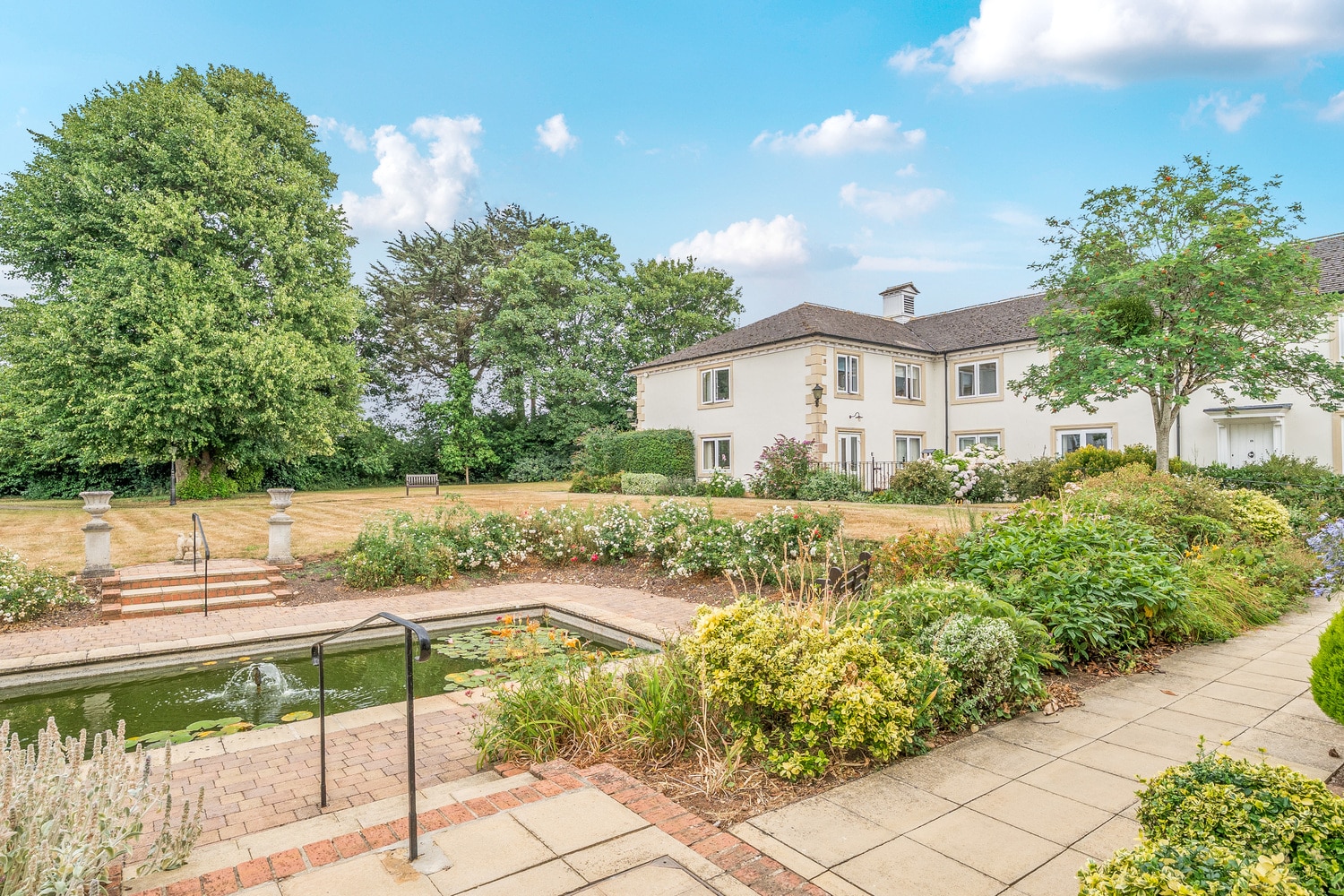 Fullands Court, Kingsway
