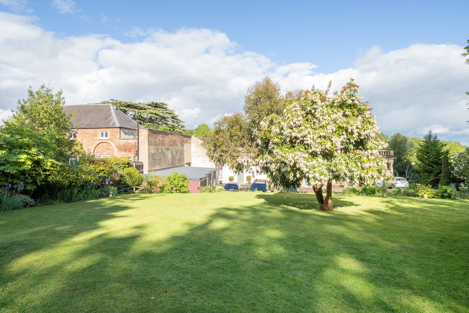 Walford Cross, Taunton