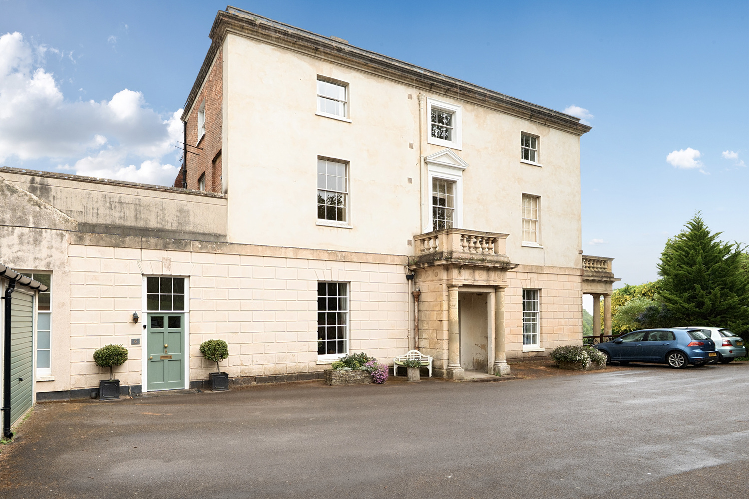 Walford Cross, Taunton