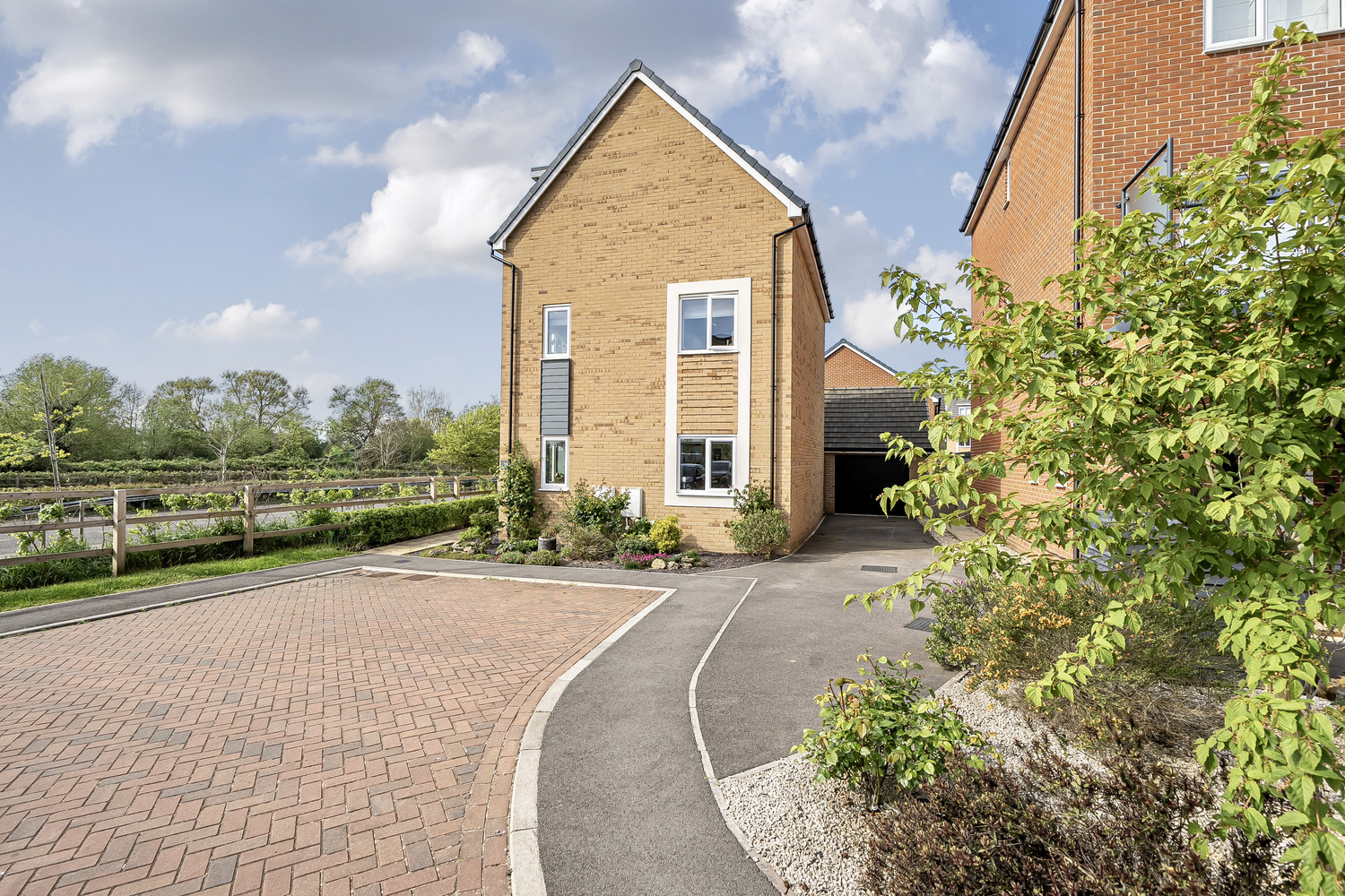 Norton Fitzwarren, Taunton